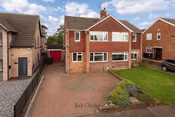 3 Bedroom Semi Detached House For Sale In Framley Road, Tonbridge, TN10