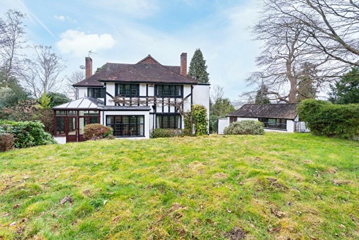 4 Bedroom Detached House For Sale In Deepdene Drive, Dorking, RH5