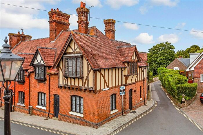 2 Bedroom End Of Terrace House For Sale In Maltravers Street, Arundel, West Sussex, BN18
