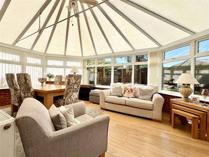 5 Bedroom Detached House For Sale In Hodgetts Drive, Hayley Green, Halesowen, B63