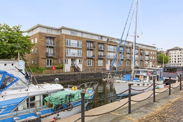 2 Bedroom Apartment To Rent In Rainbow Quay, London, SE16