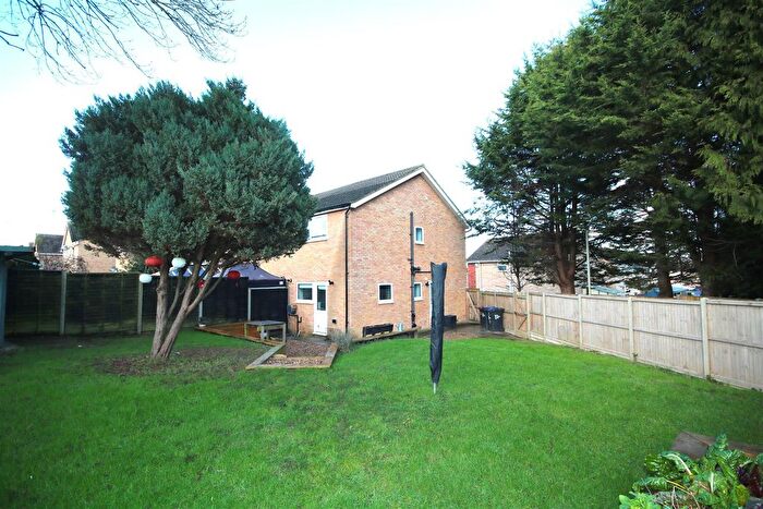 2 Bedroom Property To Rent In Field Avenue, Canterbury, CT1