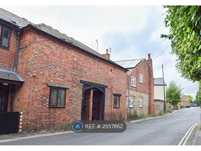 2 Bedroom Semi-Detached House To Rent In Southern Road, Thame, OX9