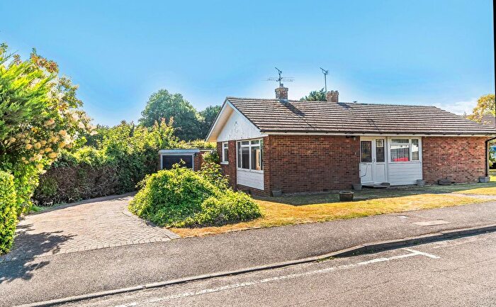 3 Bedroom Detached Bungalow For Sale In Stisted Way, Egerton, Ashford, TN27