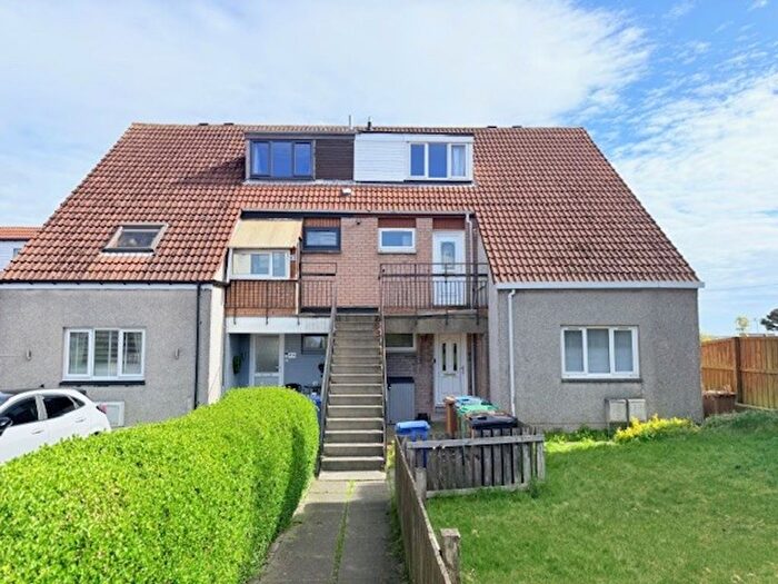 3 Bedroom Maisonette For Sale In Fraser Drive, Lochgelly, KY5