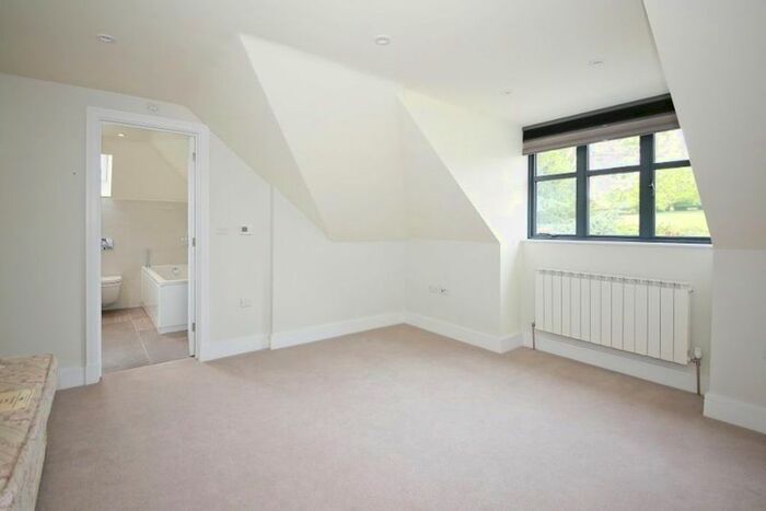 5 Bedroom Detached House To Rent In Knole Road, Sevenoaks, TN13