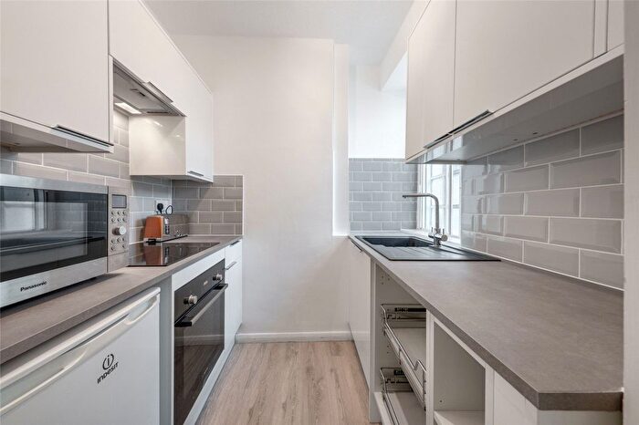 1 Bedroom Flat For Sale In Ormonde Terrace, St John's Wood, London, NW8
