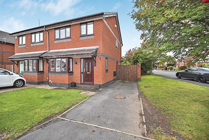 3 Bedroom Semi-Detached House For Sale In Clough House Drive, Leigh, WN7
