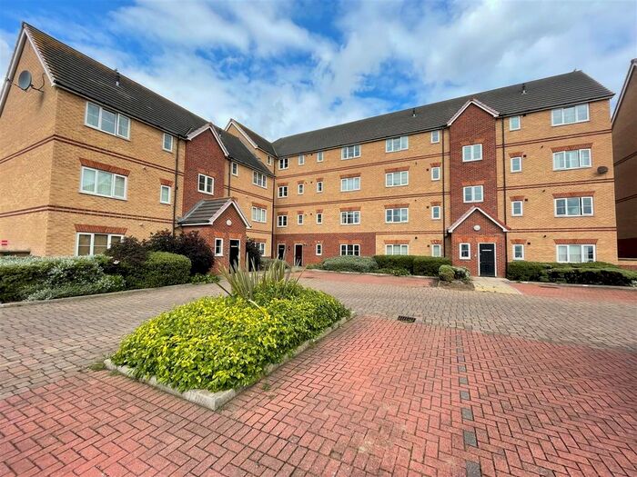 2 Bedroom Flat To Rent In Sandpiper House, Marina, Hartlepool, TS24