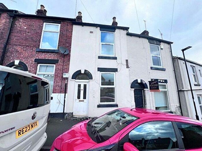 2 Bedroom Terraced House For Sale In Barber Place, Sheffield, S10