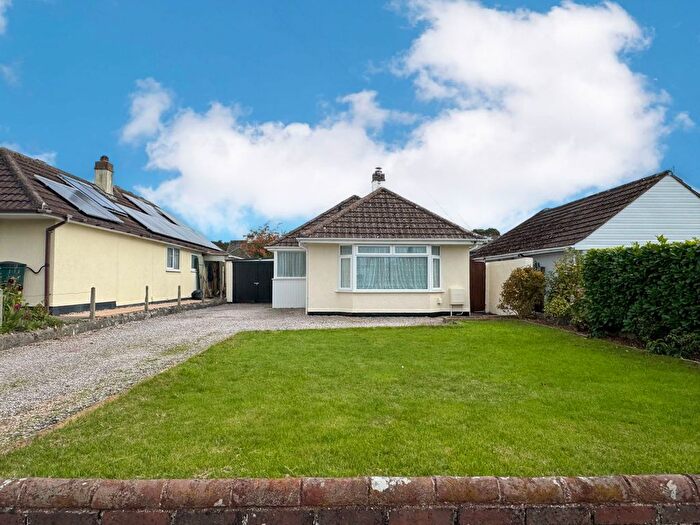 2 Bedroom Bungalow For Sale In Meadowcroft Drive, Kingsteignton, Newton Abbot, TQ12