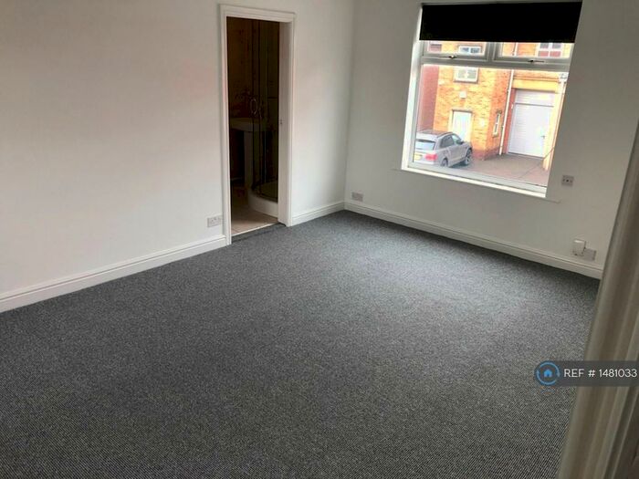 1 Bedroom Flat To Rent In Vaughan St, Coalville, LE67