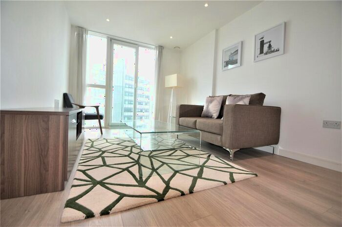 1 Bedroom Apartment To Rent In Saffron Central Square, Croydon, CR0