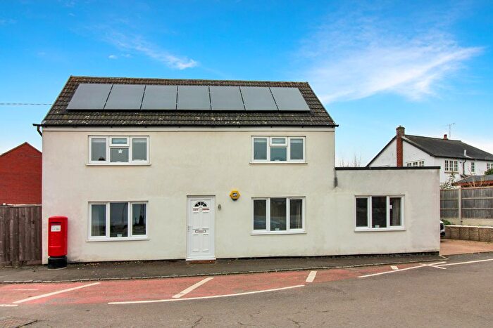 2 Bedroom Flat To Rent In Walton Road, Wavendon, Milton Keynes, Buckinghamshire, MK17