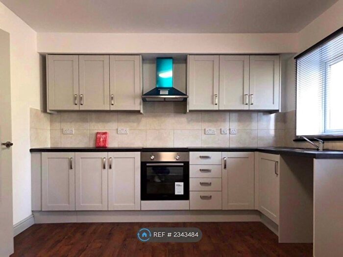 1 Bedroom Flat To Rent In Stanmore House, Warwick, CV34