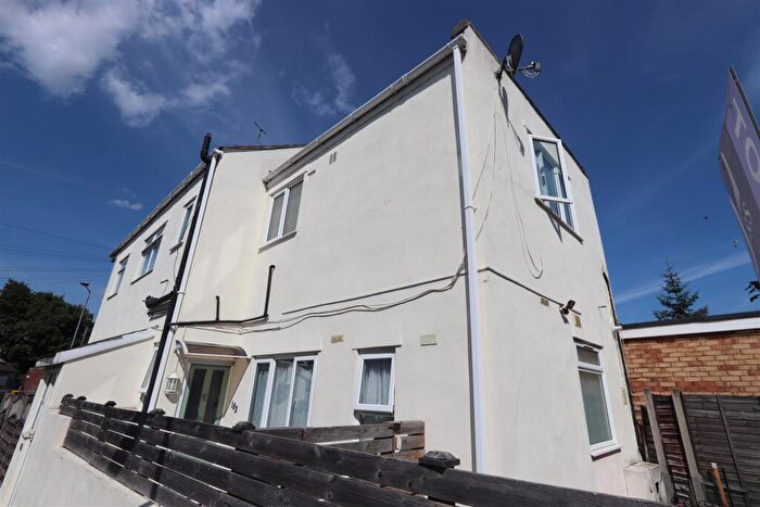 2 Bedroom Maisonette To Rent In Brightwell Avenue, Westcliff-On-Sea, SS0