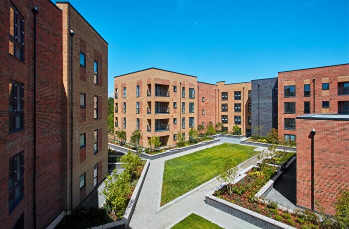 2 Bedroom Apartment For Sale In Tiltman Avenue, DA9