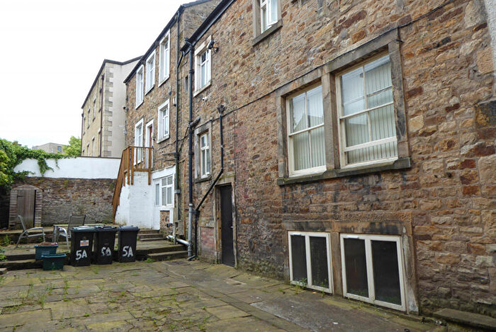 1 Bedroom Flat To Rent In Queen Street, Lancaster, LA1