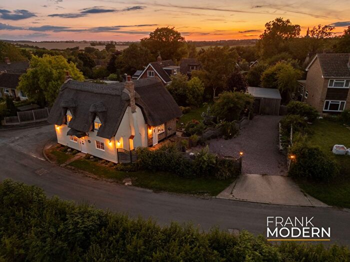 3 Bedroom Cottage For Sale In Chapel End, Great Gidding, PE28