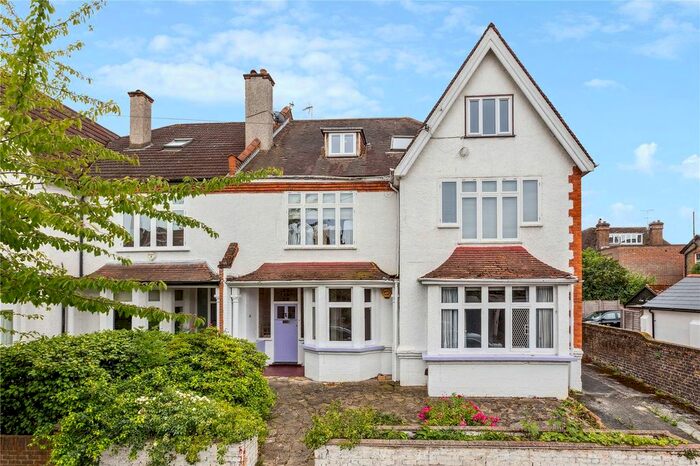 2 Bedroom Flat To Rent In Langside Avenue, London, SW15