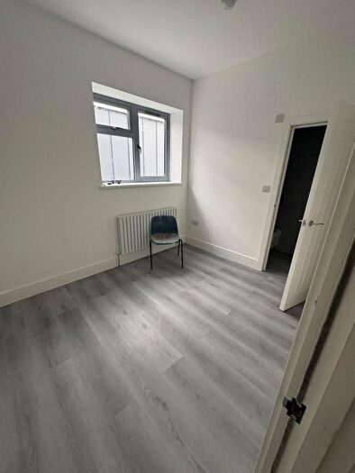 3 Bedroom Flat To Rent In London, E7