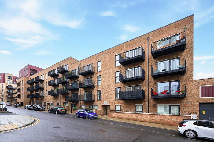 1 Bedroom Apartment For Sale In Seagrove Court, Rolfe Terrace, Woolwich, SE18