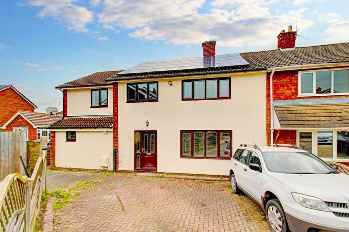 5 Bedroom Semi-Detached House For Sale In Leaside Avenue, Handsacre, Rugeley, WS15