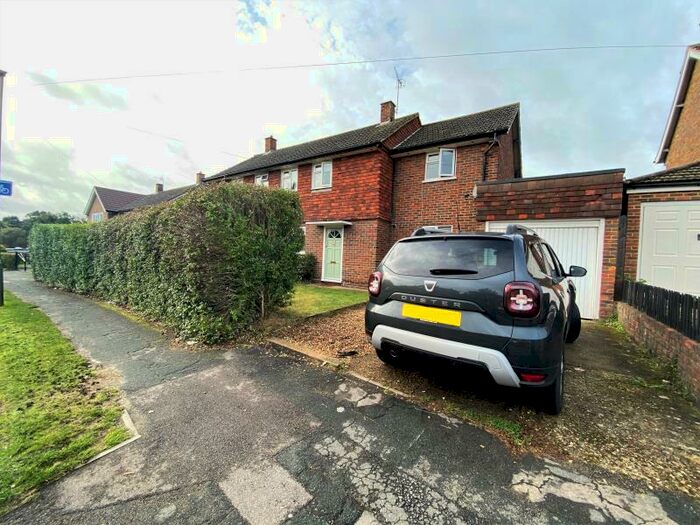 3 Bedroom Semi-Detached House To Rent In Woking, GU22