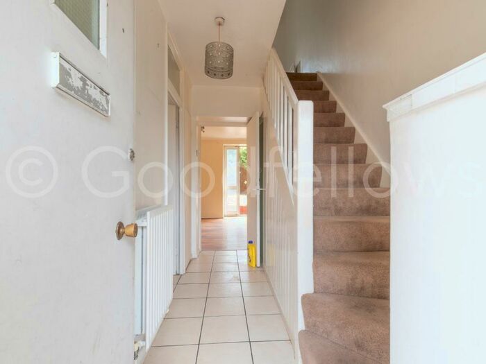 2 Bedroom Apartment To Rent In Laburnum Road, Mitcham, CR4