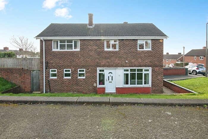 3 Bedroom Semi Detached House For Sale In Golden Hillock Road, Dudley, DY2