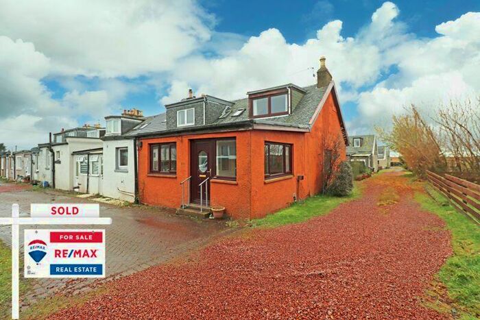 2 Bedroom Cottage For Sale In Viewfield Road, Tarbrax, EH55