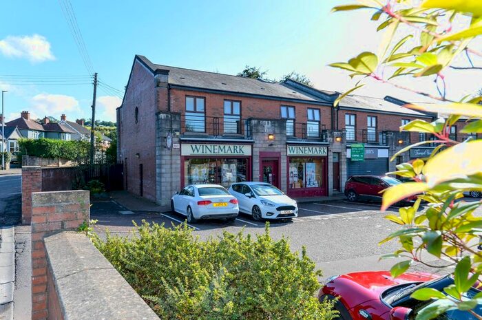 2 Bedroom Flat To Rent In Gilnahirk Road, Belfast, County Antrim, BT5