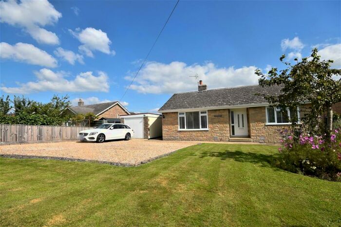 2 Bedroom Detached Bungalow For Sale In Kings Stag, Sturminster Newton, DT10