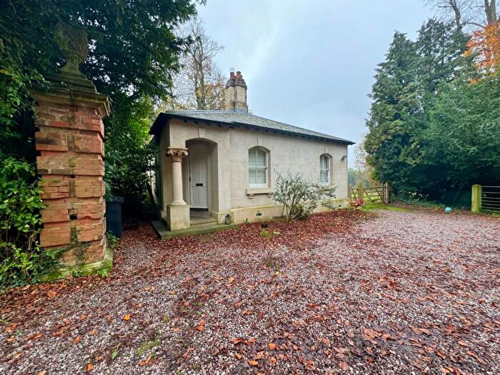 2 Bedroom Detached House To Rent In Kenilworth Road, Knowle, Solihull, West Midlands, B93