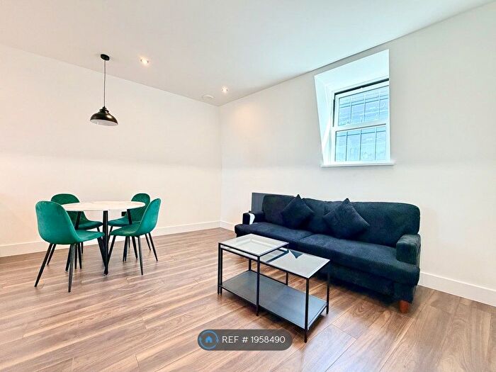 2 Bedroom Flat To Rent In Harrow Road, London, W10
