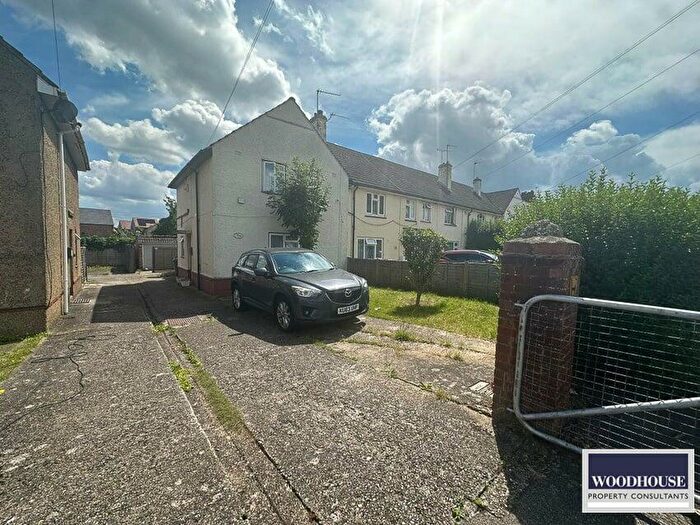 3 Bedroom End Of Terrace House To Rent In Eastern Avenue, Waltham Cross, EN8