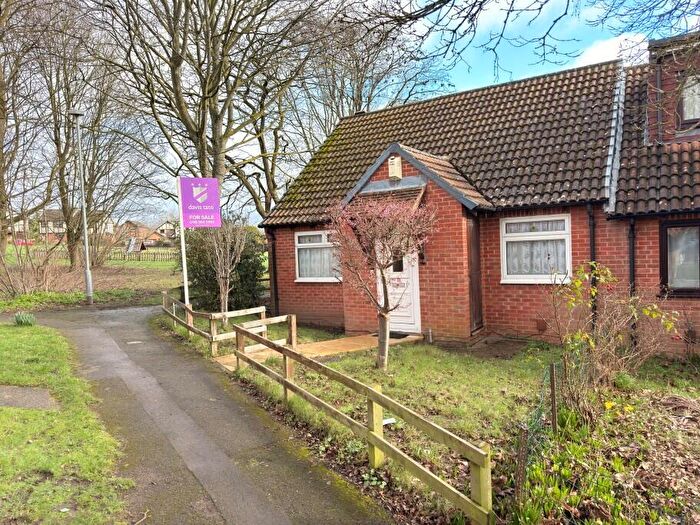 2 Bedroom Bungalow For Sale In Sturbridge Close, Lower Earley, Reading, Berkshire, RG6