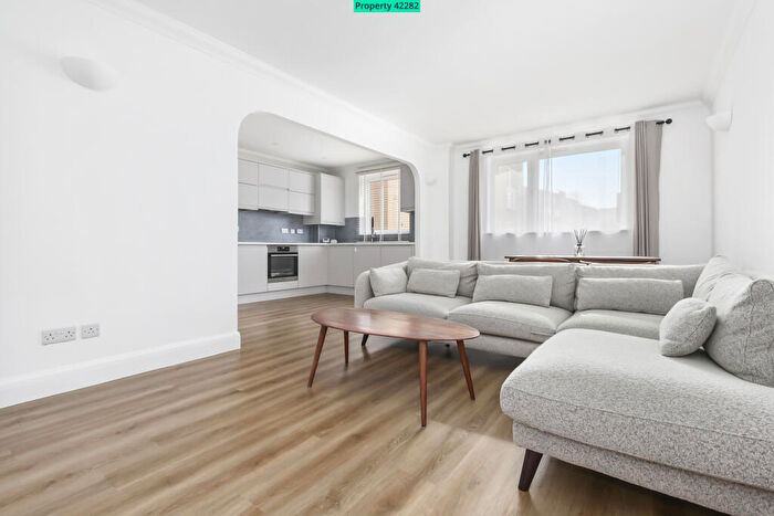 2 Bedroom Apartment To Rent In Seraph Court, Moreland Street, London, EC1V