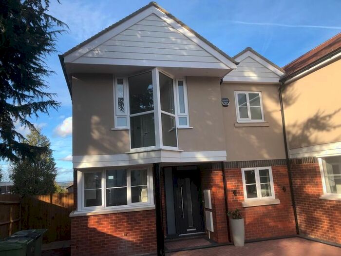 5 Bedroom End Of Terrace House To Rent In Sparrows Wick, Sparrows Herne, Bushey Heath, Hertfordshire, WD23