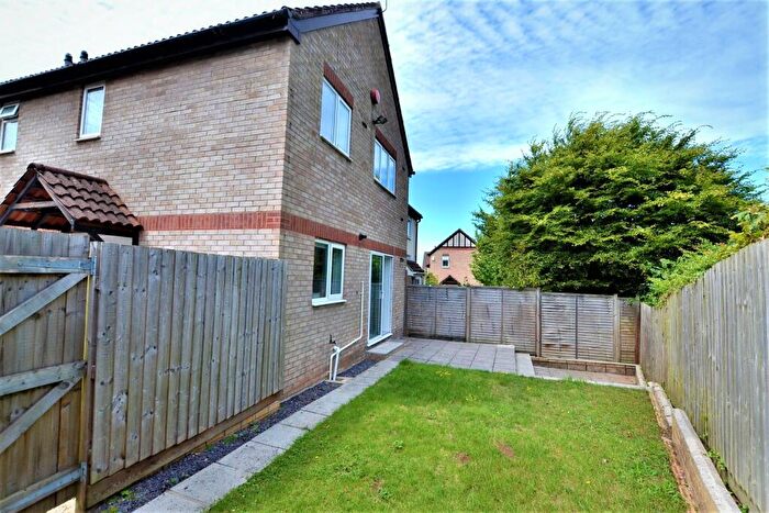 2 Bedroom Semi-Detached House For Sale In Fern Close, Brentry, Bristol, Somerset, BS10