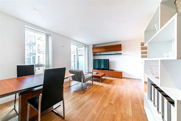 2 Bedroom Flat To Rent In Voysey Square, Bow, E3