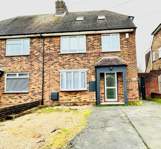 4 Bedroom Semi-Detached House To Rent In Pearson Road, Crawley RH10