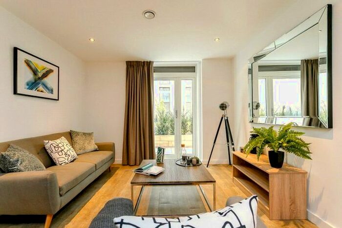 2 Bedroom Flat To Rent In Exchange Square, The Priory Queensway, Birmingham, B4