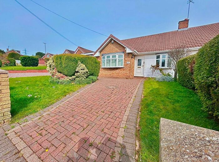 2 Bedroom Bungalow For Sale In Whitecrest, Birmingham, West Midlands, B43