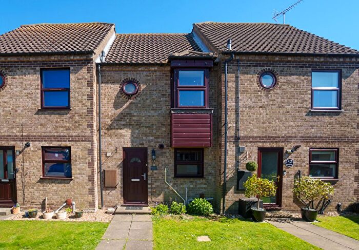 2 Bedroom Terraced House For Sale In Longcroft, Felixstowe, IP11