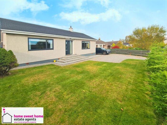 3 Bedroom Bungalow For Sale In Sunnyside, Culloden Moor, Inverness, IV2