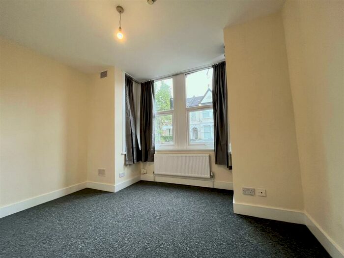 1 Bedroom Flat To Rent In Mount Pleasant Road, London, N17