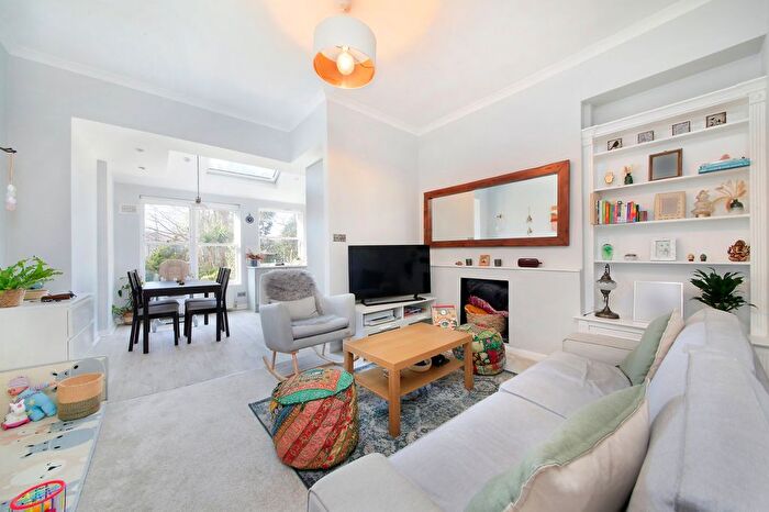 2 Bedroom Flat For Sale In Trinity Road, The Toast Rack, SW18