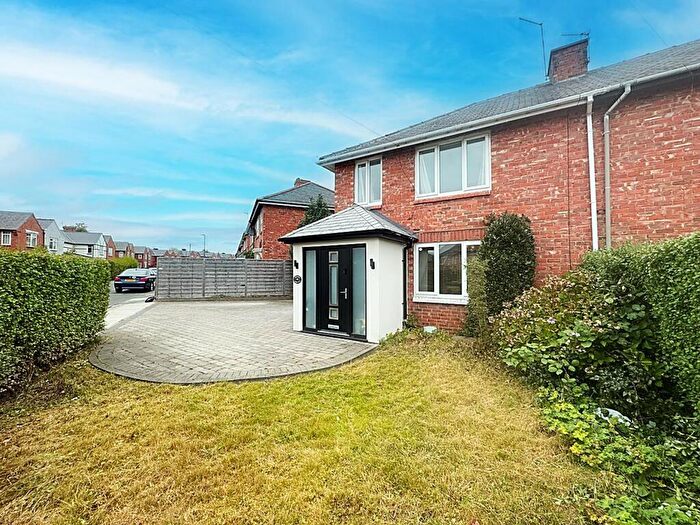 3 Bedroom Semi-Detached House For Sale In Queens Crescent, Wallsend, NE28