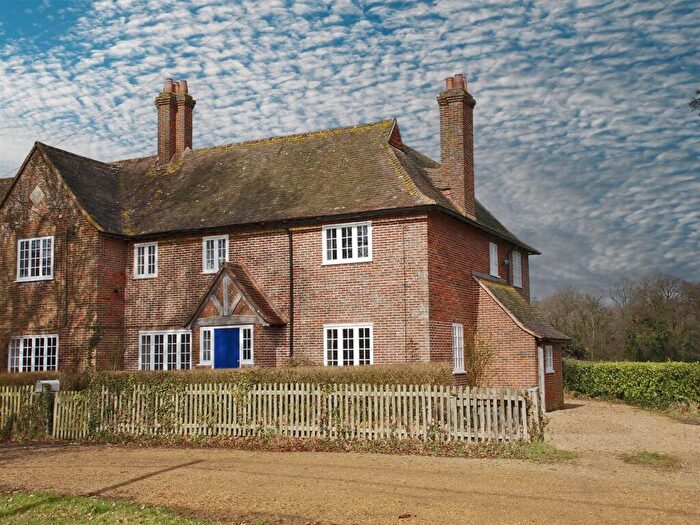 4 Bedroom Semi-Detached House To Rent In New Cottage, Exbury, Southampton, SO45